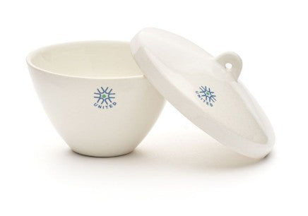 Low Form Porcelain Crucible with Lid