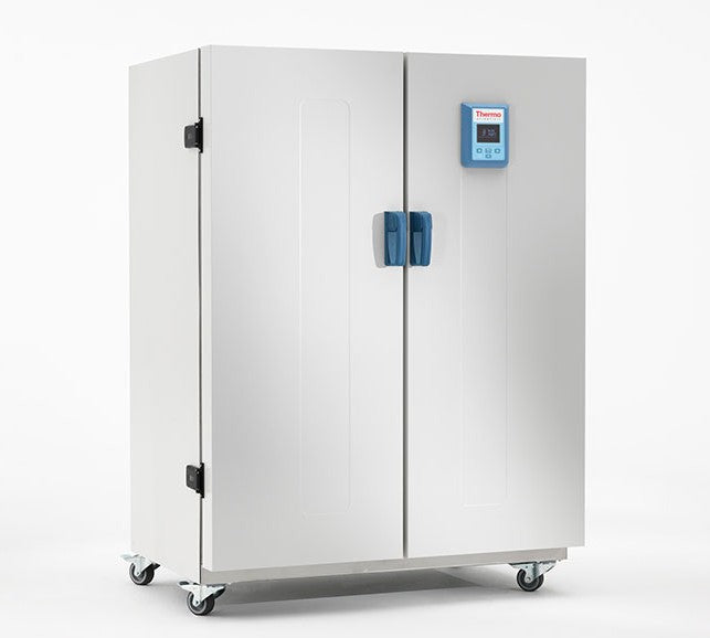 Heratherm™ High Capacity Gravity Convection Oven - 27.3 cu. Ft / 774L